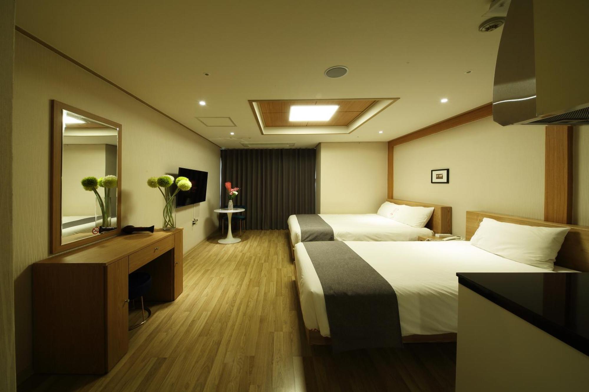 Incheon The Hotel Yeongjong Exterior foto