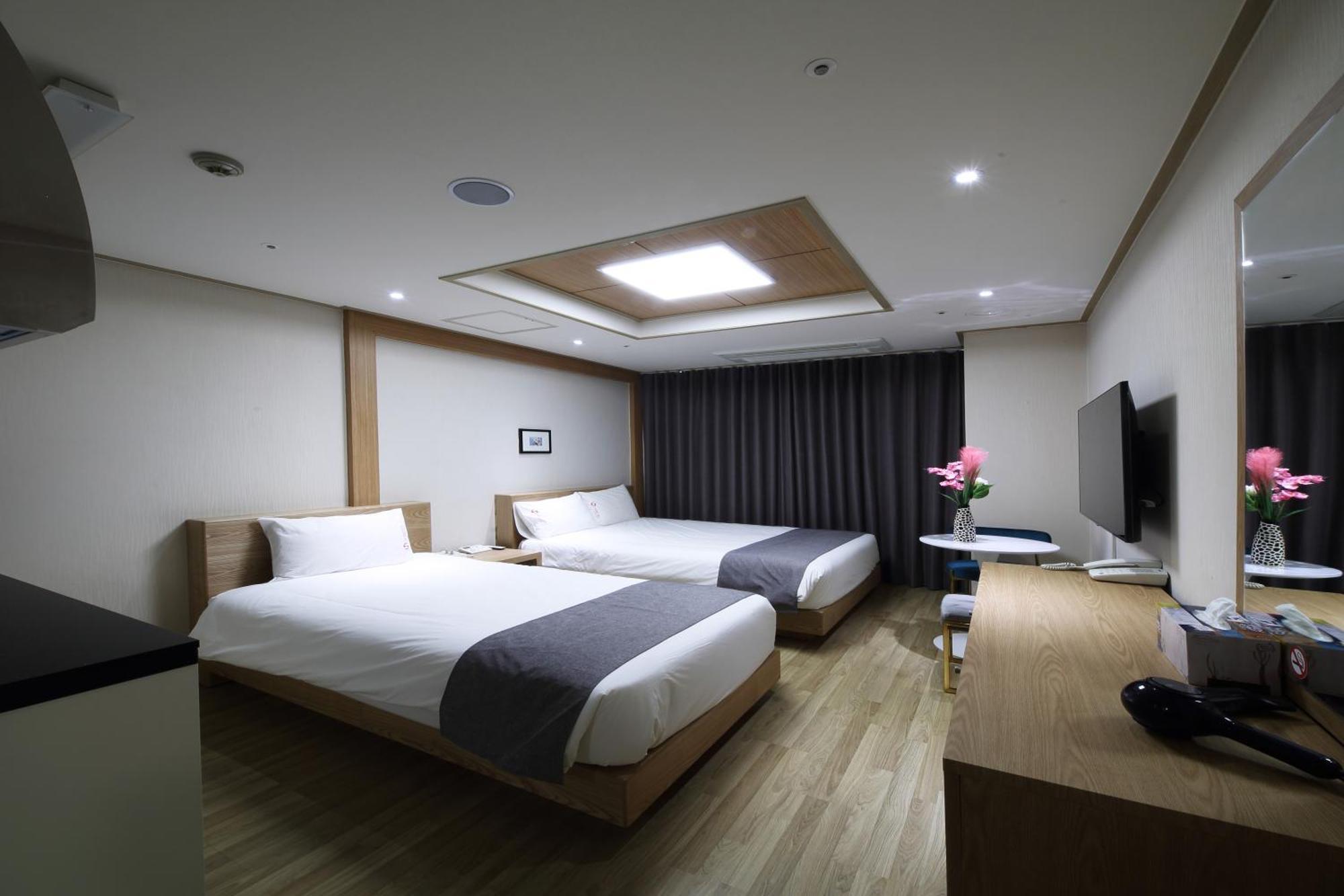 Incheon The Hotel Yeongjong Exterior foto