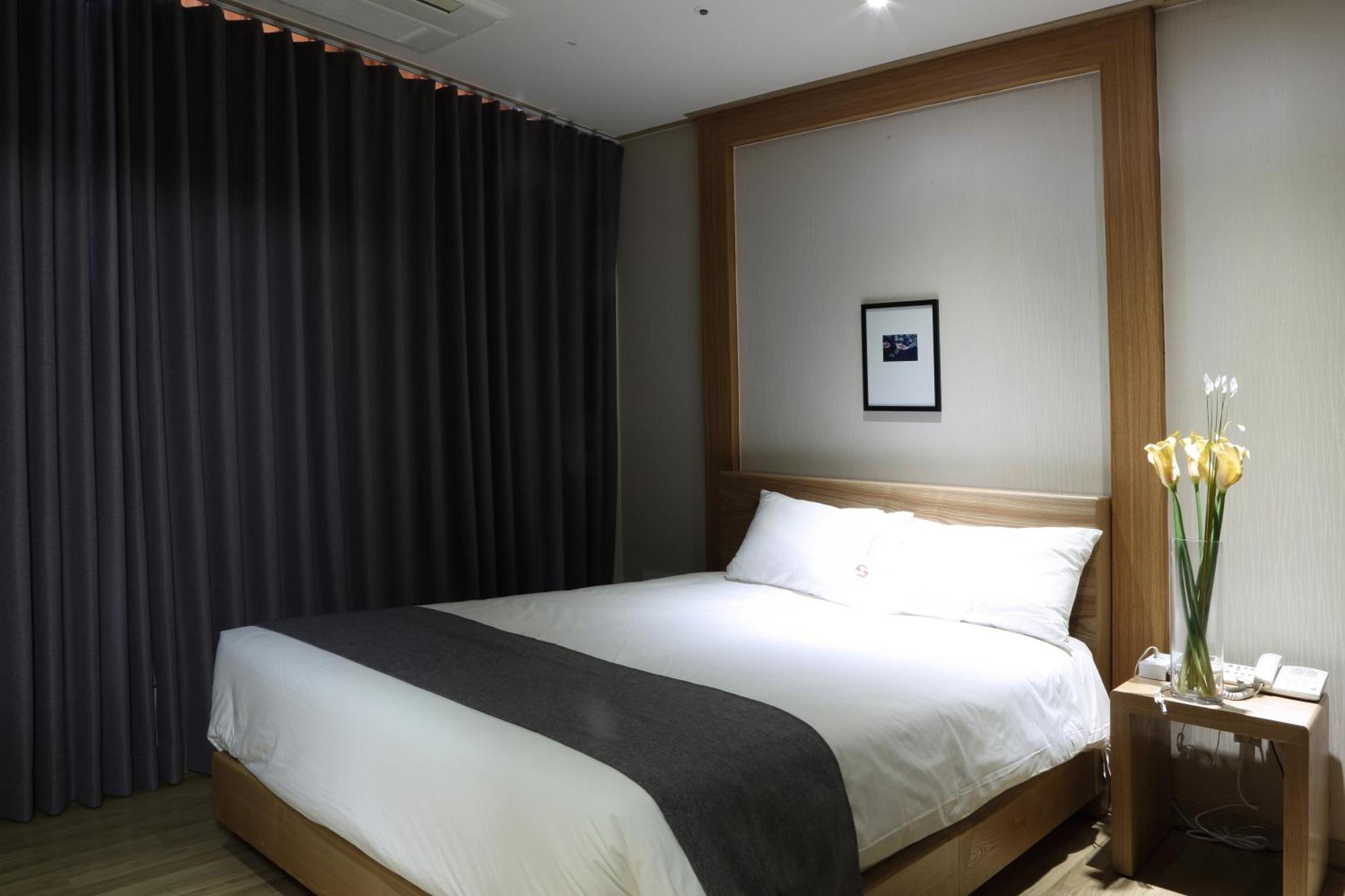 Incheon The Hotel Yeongjong Exterior foto