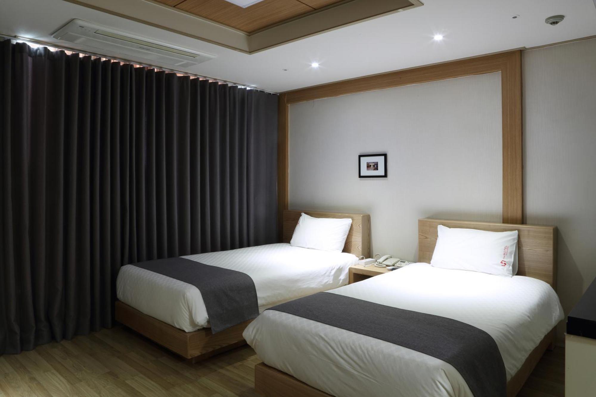 Incheon The Hotel Yeongjong Exterior foto