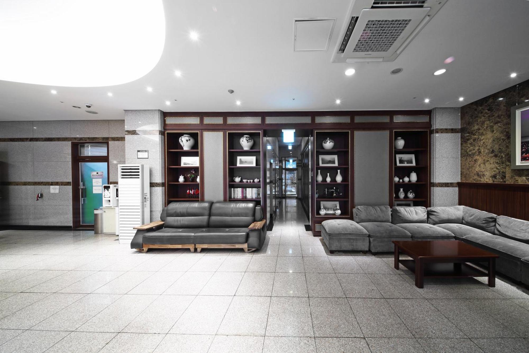 Incheon The Hotel Yeongjong Exterior foto